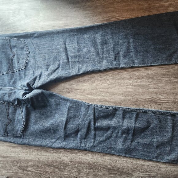 Guess Blue Jeans 36x34 - Picture 2 of 4